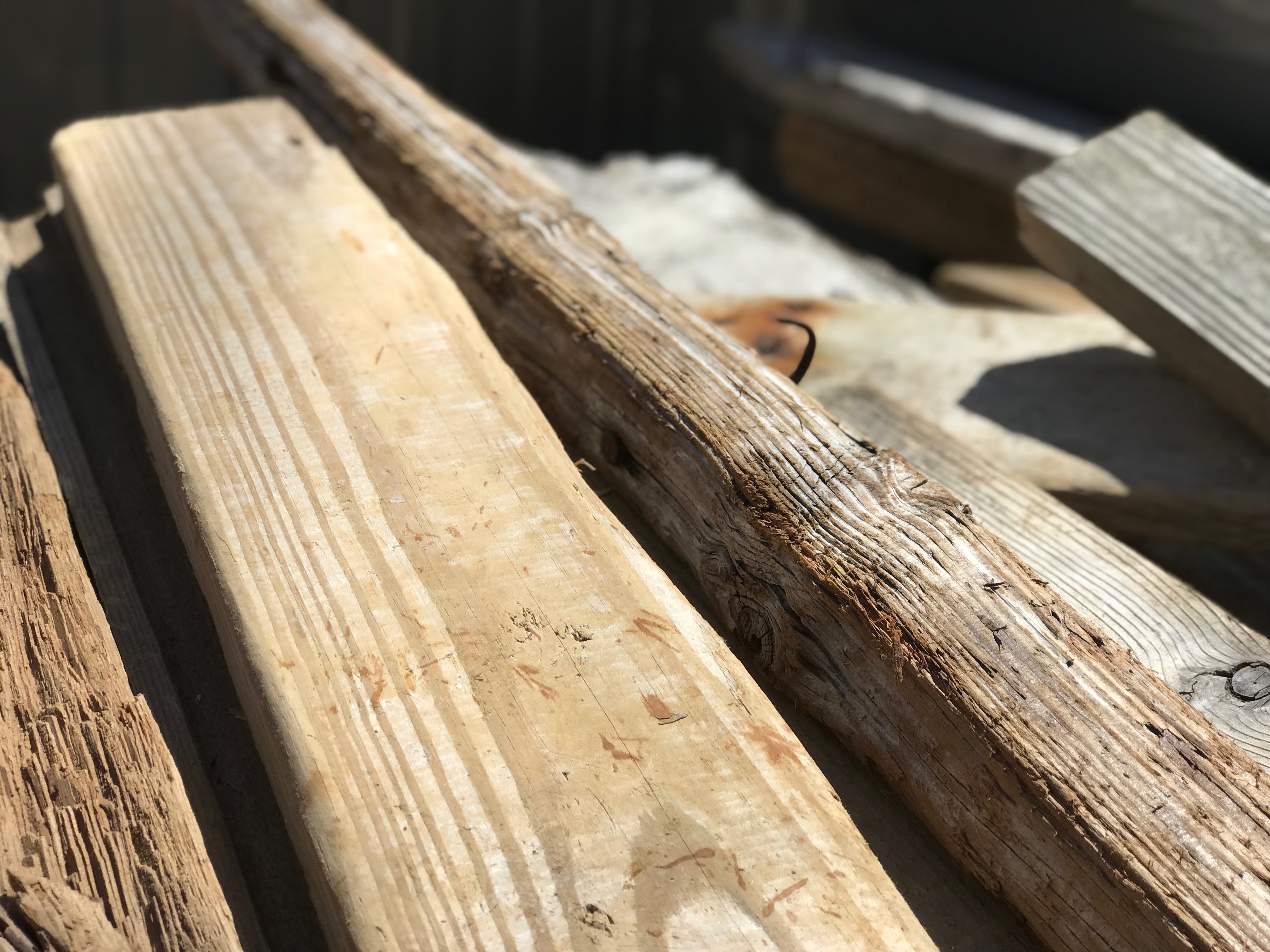 DIY Driftwood- How to Distress Driftwood Boards