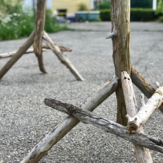 Building a Driftwood Arch with Tripod Feet
